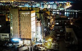 Harbor Hotel